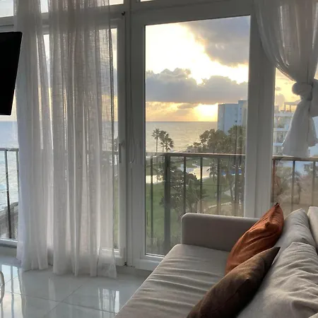 Apartamento Spectacular Parnoramic Beachfront Sea View *